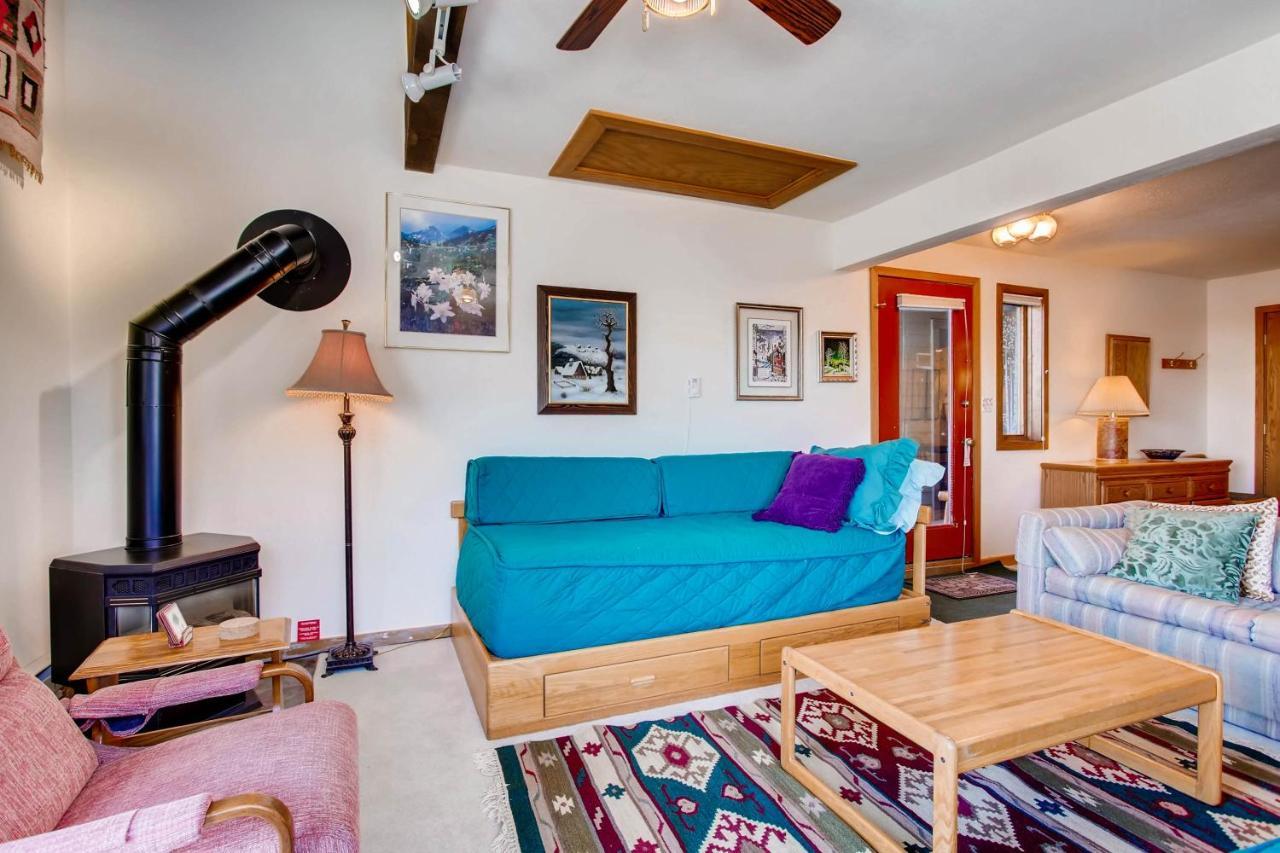 Ski-In Ski-Out Studio Private Balcony & Fireplace Condo Крестед Бют Екстериор снимка