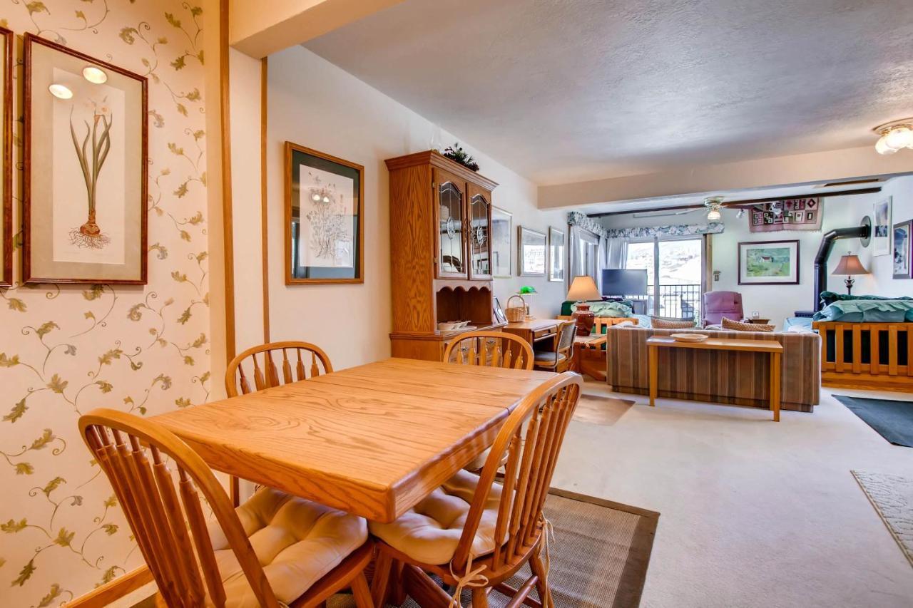 Ski-In Ski-Out Studio Private Balcony & Fireplace Condo Крестед Бют Екстериор снимка
